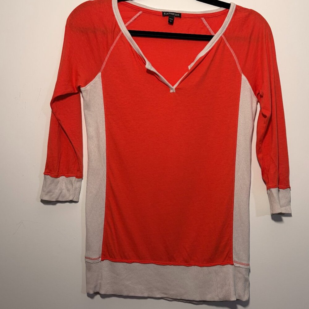 Express Small Orange & Cream Colorblock 3/4-Sleeve Top | V-Neck